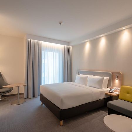 Holiday Inn Express - Munich North By Ihg מראה חיצוני תמונה
