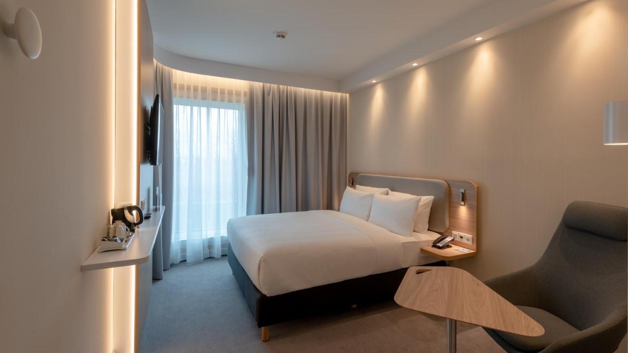 Holiday Inn Express - Munich North By Ihg מראה חיצוני תמונה