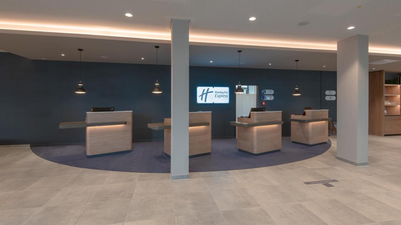 Holiday Inn Express - Munich North By Ihg מראה חיצוני תמונה