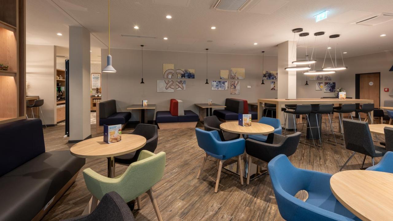 Holiday Inn Express - Munich North By Ihg מראה חיצוני תמונה