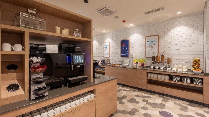 Holiday Inn Express - Munich North By Ihg מראה חיצוני תמונה